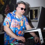 DJ