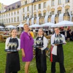 Stephanie Birnthaler mit Personal