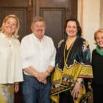 Gruppenfoto mit Gastgebern