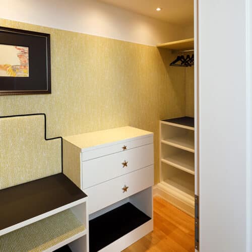 Begehbarer Schrank in der neuen Suite des Goliath