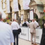Barbetrieb an der Champagner-Bar